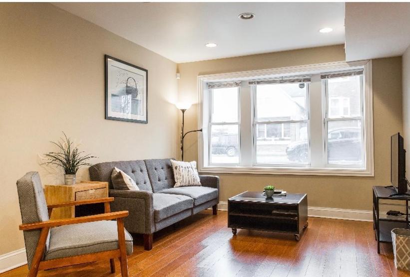 Entire Modern 2 Bedroom Apartment Chicago Esterno foto