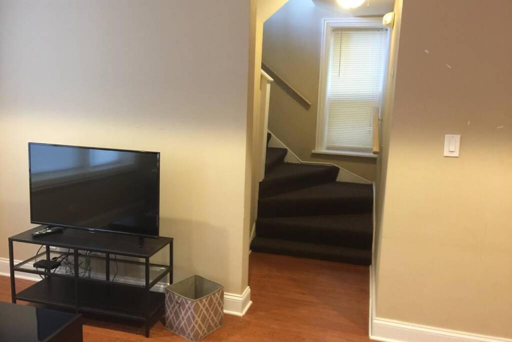 Entire Modern 2 Bedroom Apartment Chicago Esterno foto