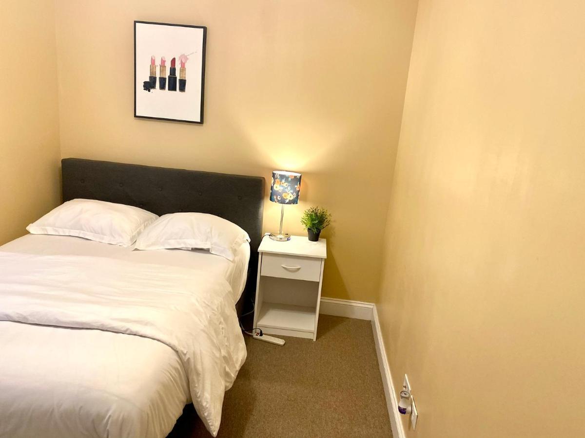 Entire Modern 2 Bedroom Apartment Chicago Esterno foto